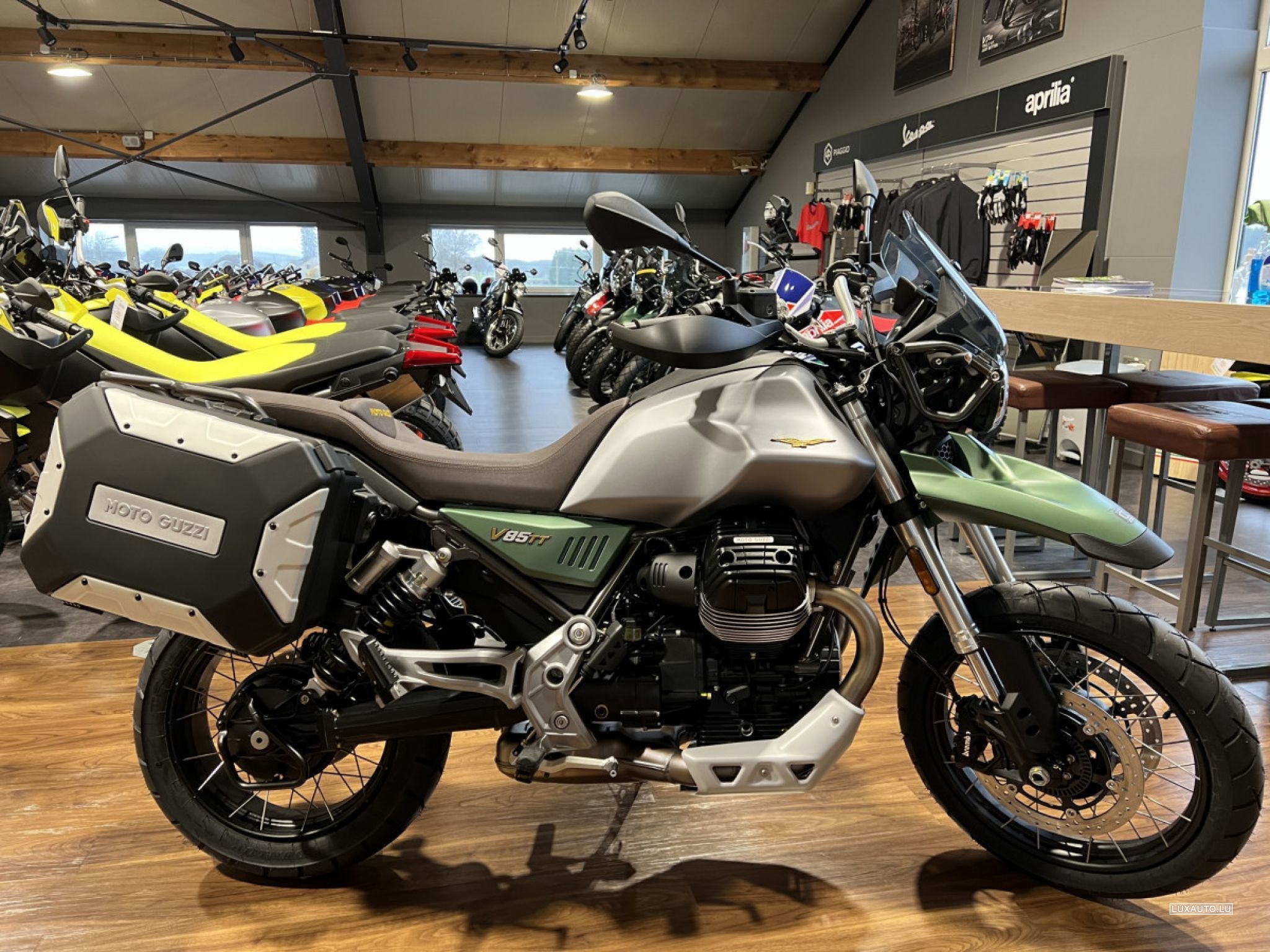 Moto Guzzi V Tt Centenario Urban Pack Gr N Gebraucht Benzin Und