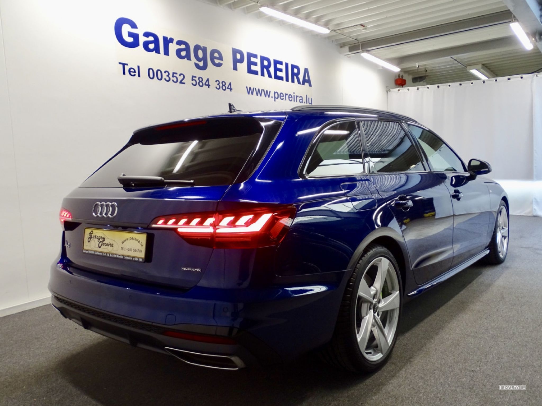 Audi A4 50 TDI AVANT QUATTRO S TRONIC S LINE BI XENON NAVI Bleu D