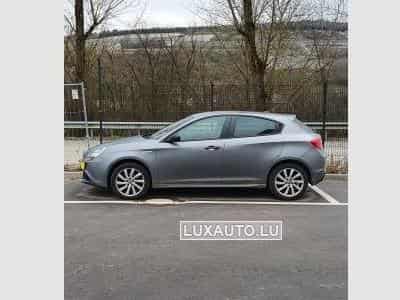 Alfa-Romeo Giulietta 1.4 Multiair (2019) - Photo 2