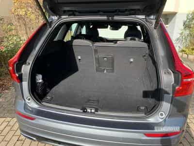 Volvo XC60 2.0 T8 Twin Engine R-Design eAWD Geartronic (2018) - Photo 9