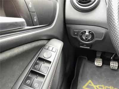 Mercedes CLA 180 122 CV SHOOTING BRAKE AMG GPS CLA (2016) - Photo 8
