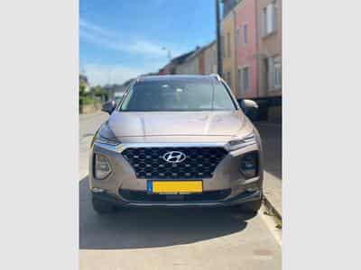 Hyundai Santa Fe 2.2 CRDi 200 4WD Auto. (2019) - Photo 2