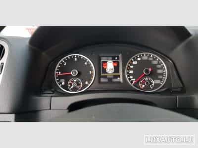 VW Tiguan 2.0 Tdi 177 R-Line 4Motion DSG (2015) - Photo 5