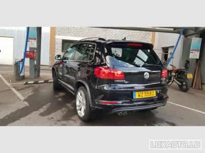 VW Tiguan 2.0 Tdi 177 R-Line 4Motion DSG (2015) - Photo 9
