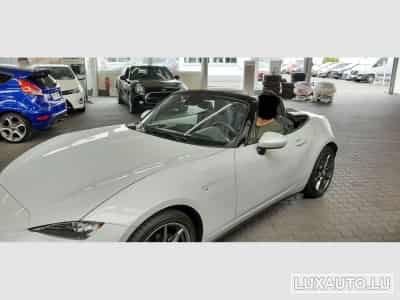 Mazda MX-5 2.0 Skyactiv-G Sports-Line (2019) - Photo 4