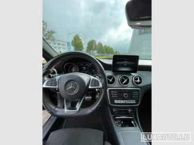 Mercedes CLA 220 AMG Line (2016) - Photo 2