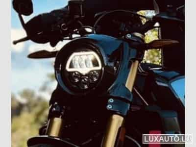 Indian FTR FTR 1200 Carbon R (2022) - Photo 4