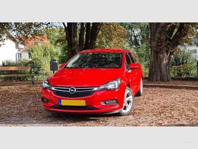 Opel Astra Sports Tourer Innovation (2019) - Photo 2