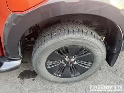 Isuzu D-Max V-CROSS (2021) - Photo 12