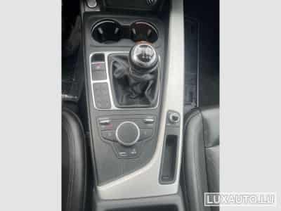 Audi A4 S-LINE (2017) - Photo 8