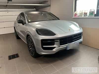 Porsche Cayenne Coupé hybride (2023) - Photo 1