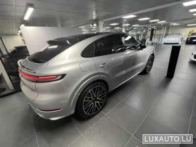 Porsche Cayenne Coupé hybride (2023) - Photo 4