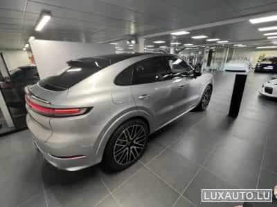 Porsche Cayenne Coupé hybride (2023) - Photo 5