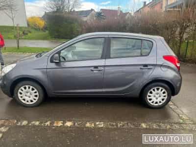 Hyundai i20 (2011) - Photo 4