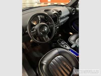 Mini Countryman COOPER SD 190 ALL4 (2016) - Photo 4