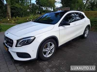 Mercedes GLA 180 AMG Line / night edition (2018) - Photo 4