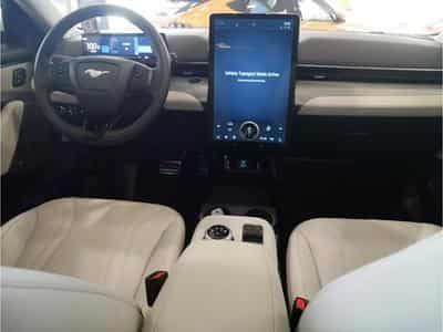 Ford Mustang Mach-E AWD 99kWh Extended Range 351cv/258kW - A1 GAR 0182031 (2023) - Photo 6