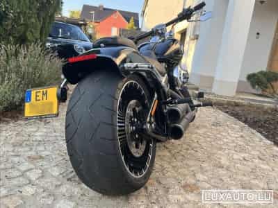 Harley-Davidson Softail Breakout (2017) - Photo 1