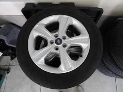 Jantes alu + Pneus h 17" 235/55 R17 103V (2026) - Photo 1