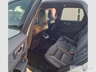Volvo XC60 Ultimate dark (2023) - Photo 12