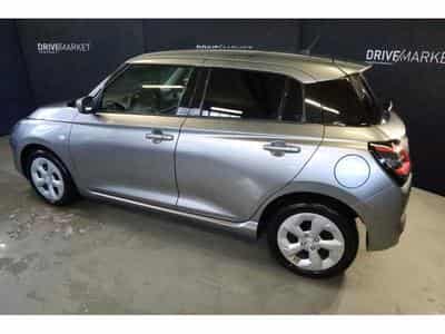 Suzuki Swift GL+ (2024) - Photo 9