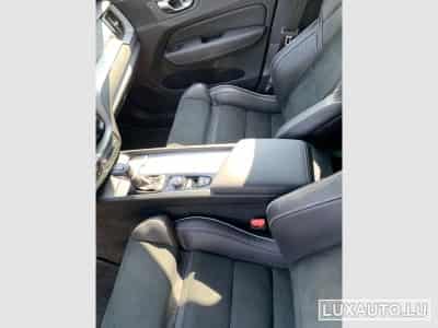 Volvo XC60 R-Design (2019) - Photo 4