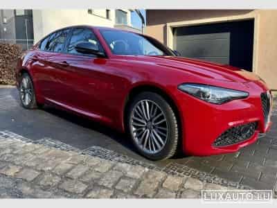 Alfa-Romeo Giulia Q4 Veloce 2.0 Turbo (2021) - Photo 2