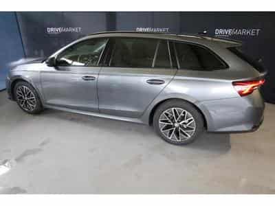Skoda Octavia Sportline (2024) - Photo 3