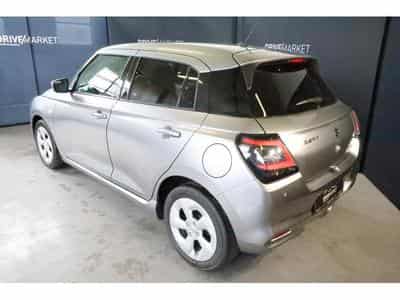 Suzuki Swift GL+ (2025) - Photo 3