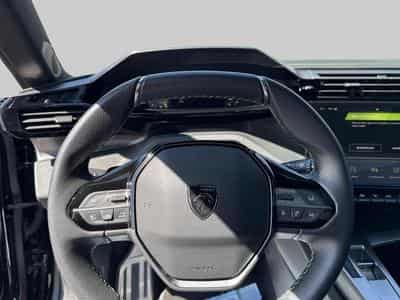 Peugeot 308 GT (2023) - Photo 14