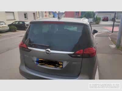 Opel Zafira (2019) - Photo 4