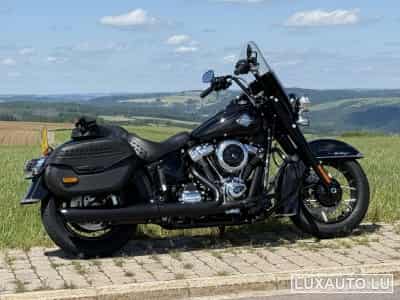 Harley-Davidson Heritage Softail Classic (2025) - Photo 2