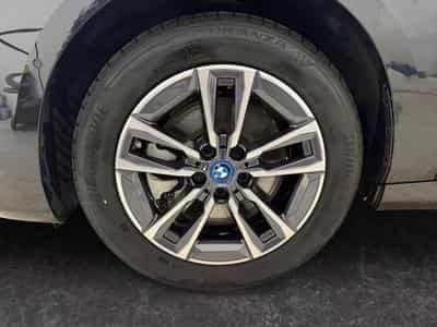 BMW 230 xDrive Active Tourer (2024) - Photo 4