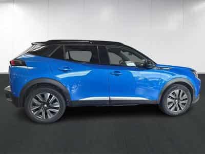 Peugeot 2008 II GT (2021) - Photo 8