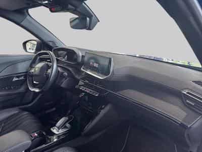 Peugeot 2008 II GT (2021) - Photo 9
