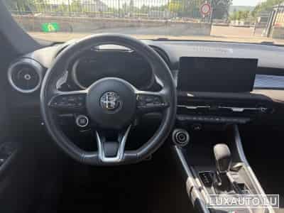 Alfa-Romeo Tonale Tonale 1.5 VGT Hybrid Veloce (2023) - Photo 7