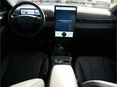 Ford Mustang Mach-E Premium AWD 99kWh Extended Range 351ch/258kW - A1 (2025) - Photo 4