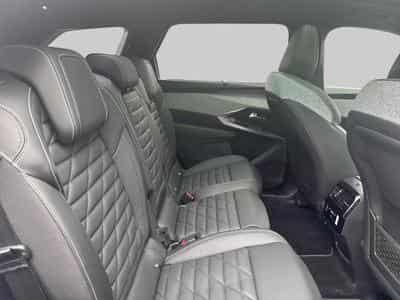 Peugeot 5008 III & e- GT (2025) - Photo 10