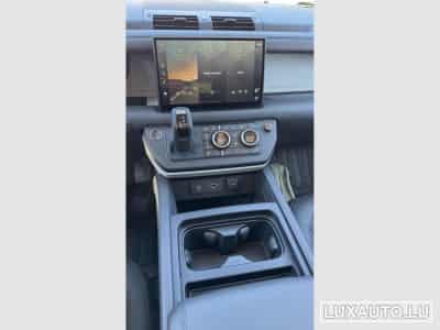 Land-Rover Defender SE (2022) - Photo 11