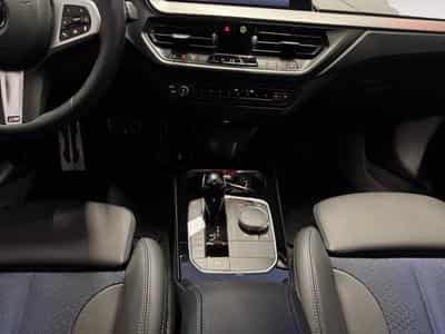 BMW 118 Hatch (2024) - Photo 9