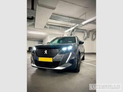 Peugeot 2008 Allure (2023) - Photo 8