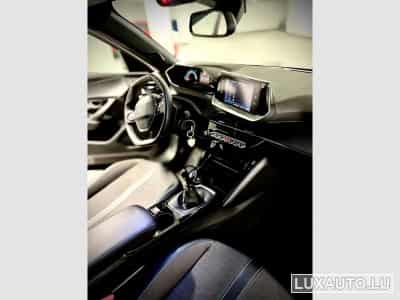 Peugeot 2008 Allure (2023) - Photo 9