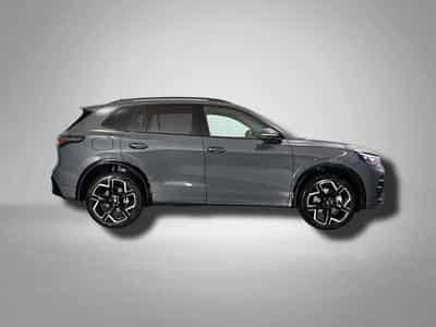 VW Tiguan R-Line 2.0 TSI 4MOTION 7-Gang-DSG (2025) - Photo 6