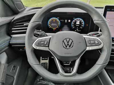 VW Passat Variant 2.0 TDI 142 kW 4Motion R-Line (2026) - Photo 5