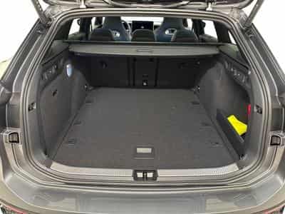 VW Passat Variant R-Line (2025) - Photo 9