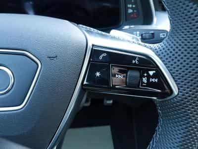 Audi S6 e-tron Avant TDI quattro (2024) - Photo 15