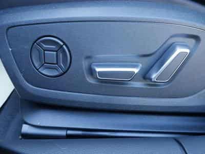 Audi S6 e-tron Avant TDI quattro (2024) - Photo 9