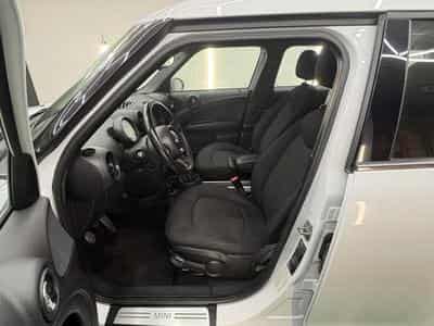 Mini Countryman One D 1.6 Diesel 90ch. 6v. (2013) - Photo 9