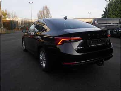 Skoda Octavia 2.0TDI Ambition M6 115CV (2020) - Photo 3