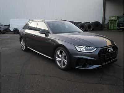 Audi A4 35 TFSI S-Line S-Tronic (2021) - Photo 2